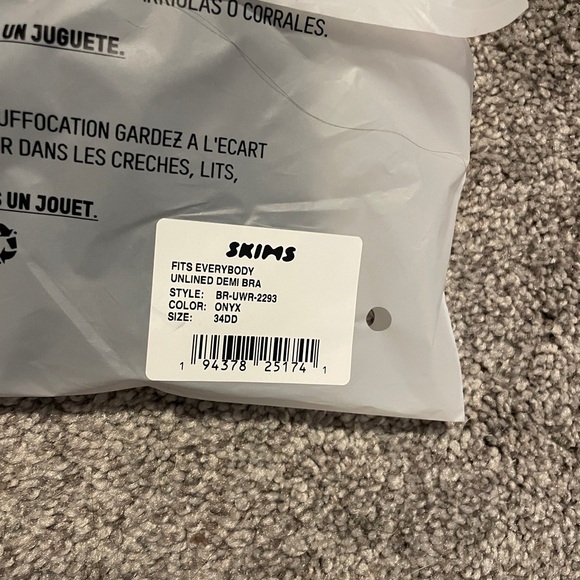 NWT SKIMS Fits Everybody Unlined Demi Bra 34DD Onyx - Picture 4 of 5